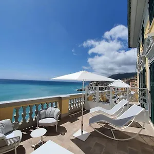 sublimis-boutique-hotel-camogli.hotelitalianriviera.com/