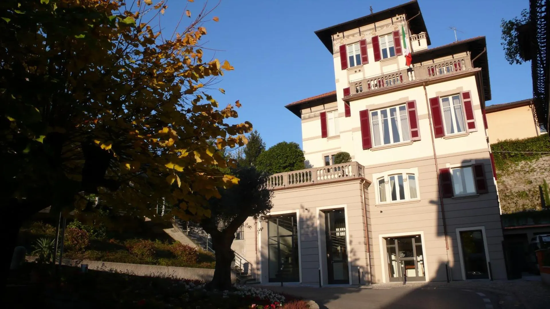 Casa Brenna Tosatto Art Experience Aparthotel Lenno Italy